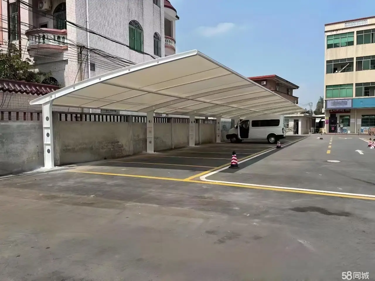 贵州湄潭膜结构工程科普：山地多雨强紫外环境，停车棚选材别只看低价